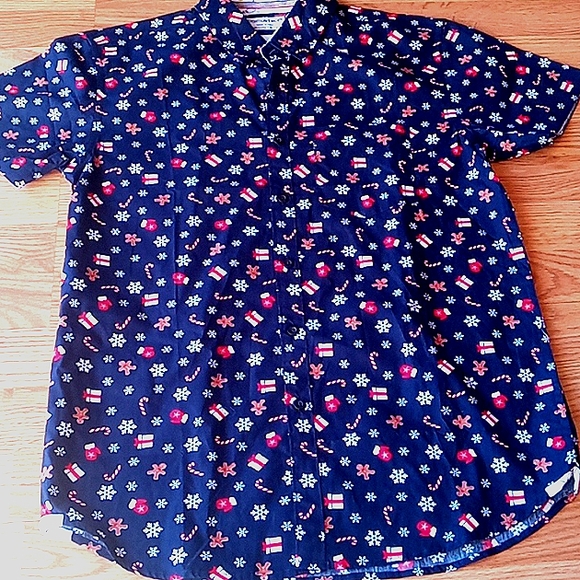 Eighth Avenues Other - *NEW men's Xmas print shirt, navy blue. Sz S